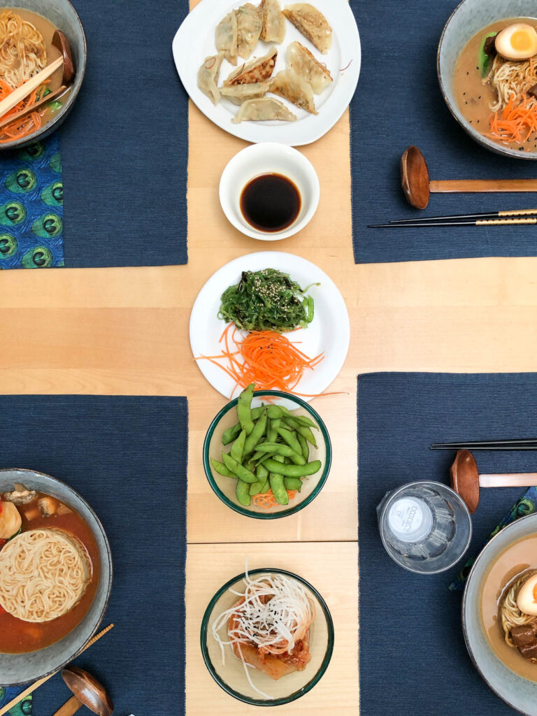 japanisches Essen. Aus dem Artikel 1 Jahr Corona – wie die Pandemie meine Freundschaften verändert hat